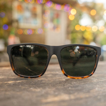 #color_black-and-tortoise-frame-G15-lens