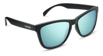 #color_black-frame-blue-lens