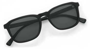 #color_matte-black-frame-smoke-lens