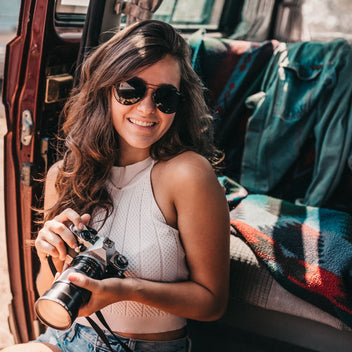 #color_Black-Metal-Frame-Black-Lens