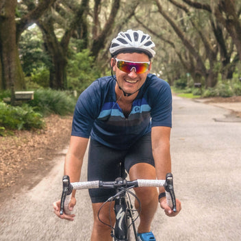 #color_glossy-white-frame-rainbow-lens